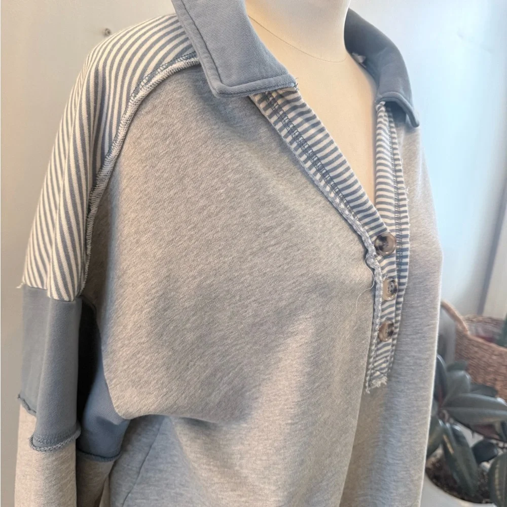 Effortless style Blue and Gray patchwork Button-Up Pullover - Picture 3 of 5